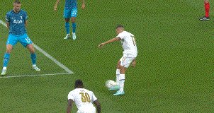 狗子28平台-【欧冠】过山车！孙兴慜伤退 热刺压哨逆转夺头名